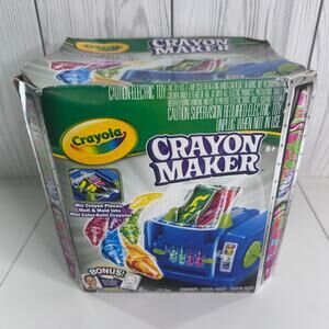 Crayola Crayon Maker DIY Color Swirl Mold Crayon Maker Machine New Open Box